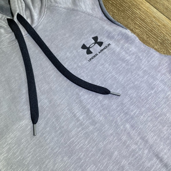 Under Armour sleeveless workout holdie- Small(loose) - Picture 6 of 11
